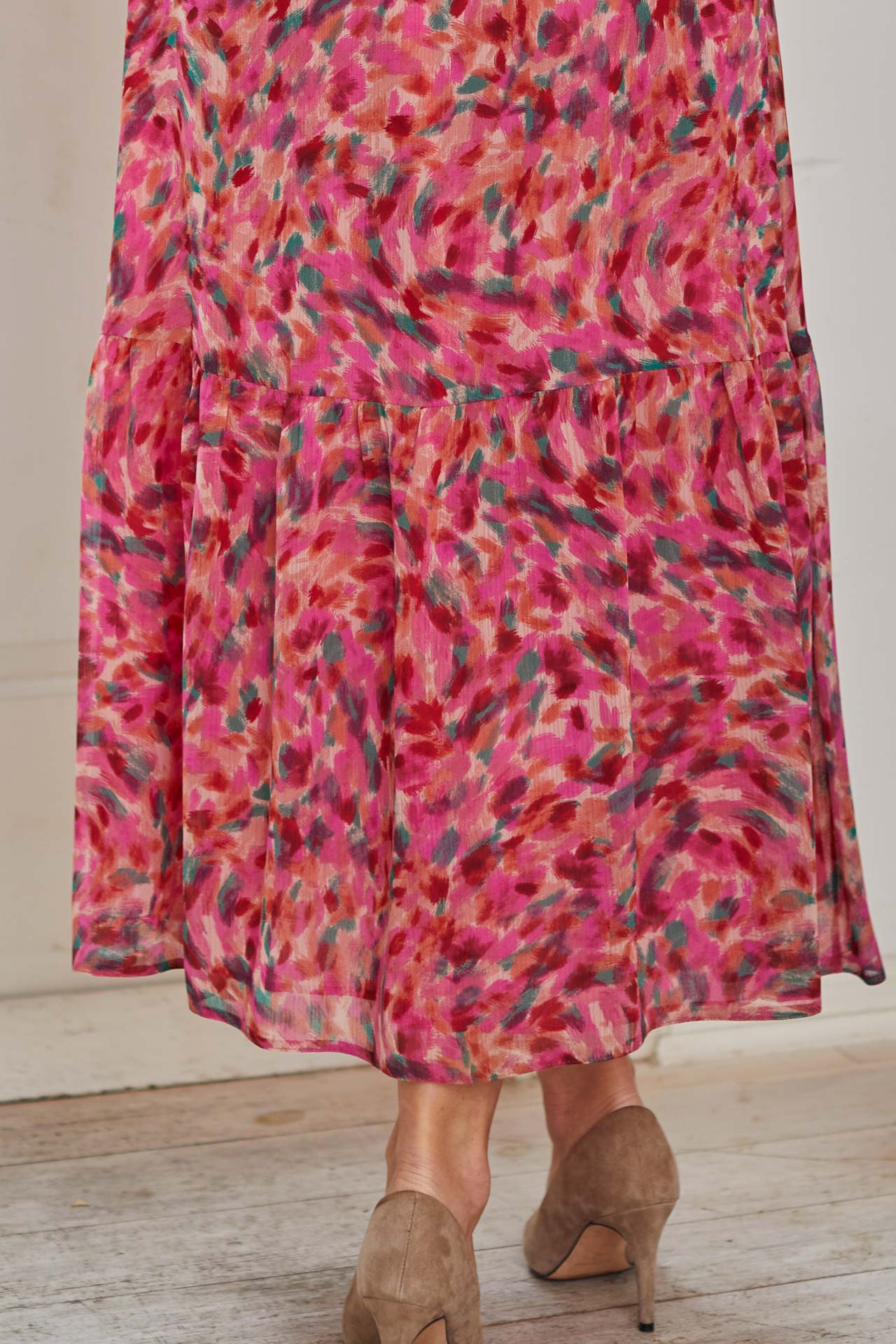 Long chiffon dress in a mix of roses