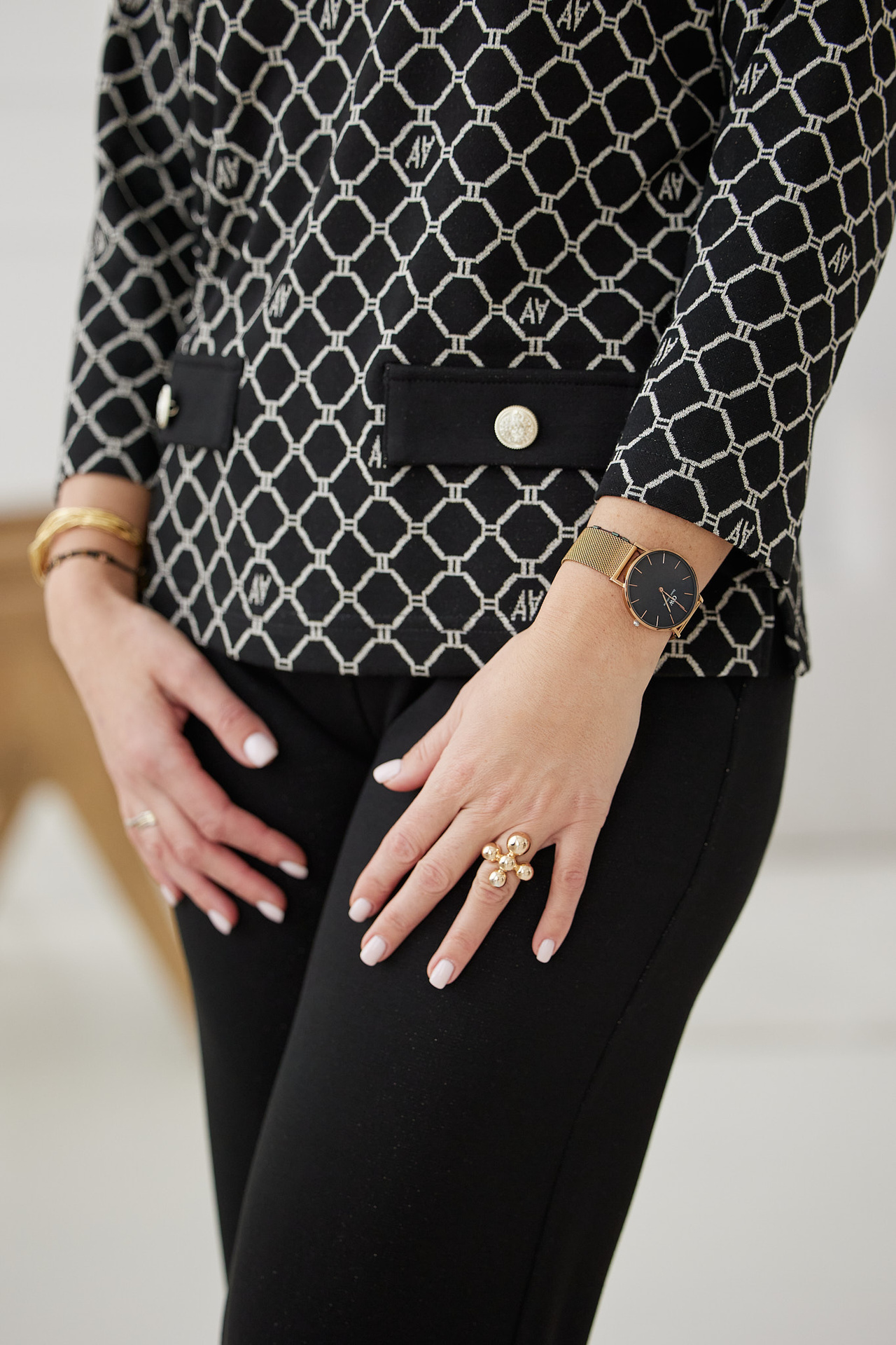 Elegant jacquard blouse with lurex