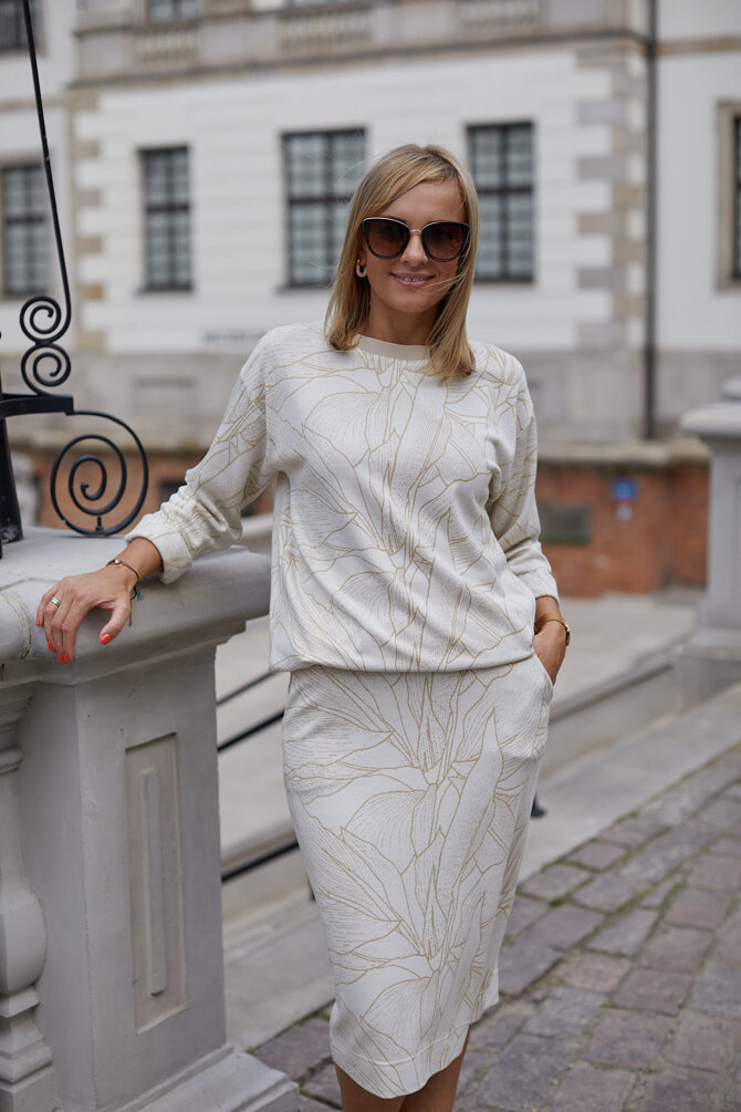 Formal set (blouse + skirt) made of jacquard knitwear