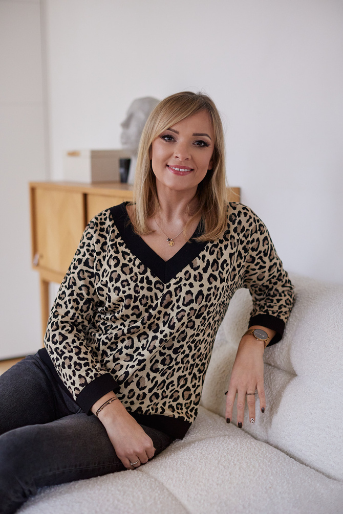 Jacquard sweatshirt with decorative pleats, leopard print