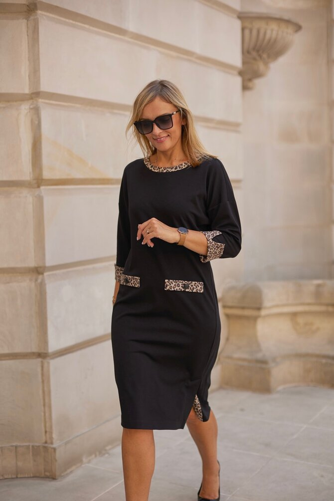 Knitted dress with animal motifs