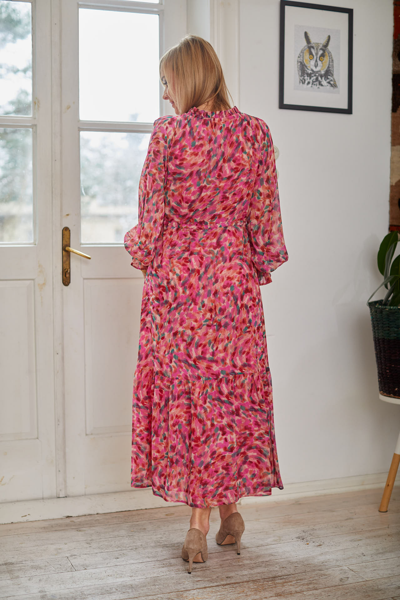 Long chiffon dress in a mix of roses