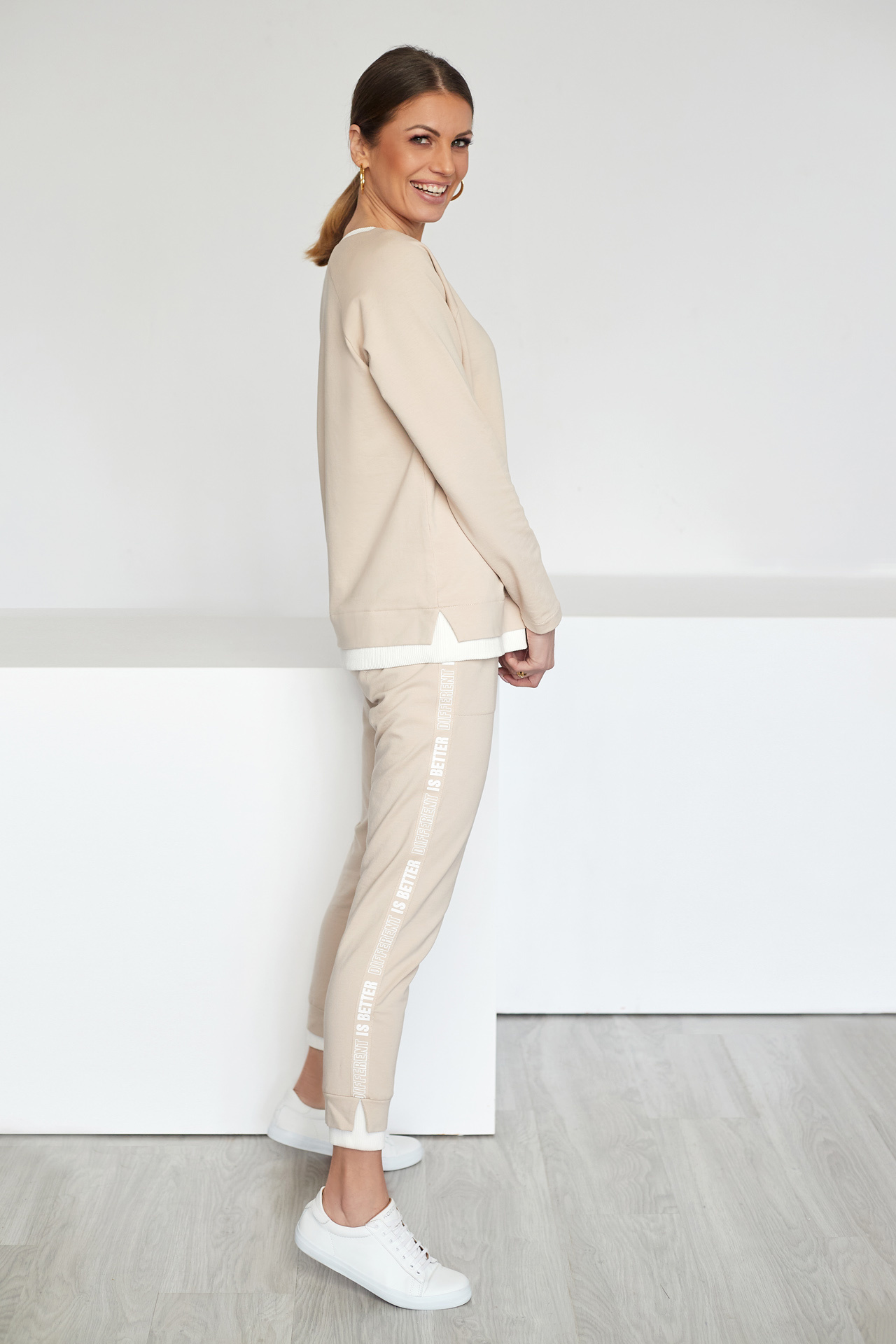 Komplet dresowy (bluza+spodnie)