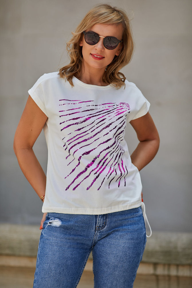 Cotton blouse with a decorative print