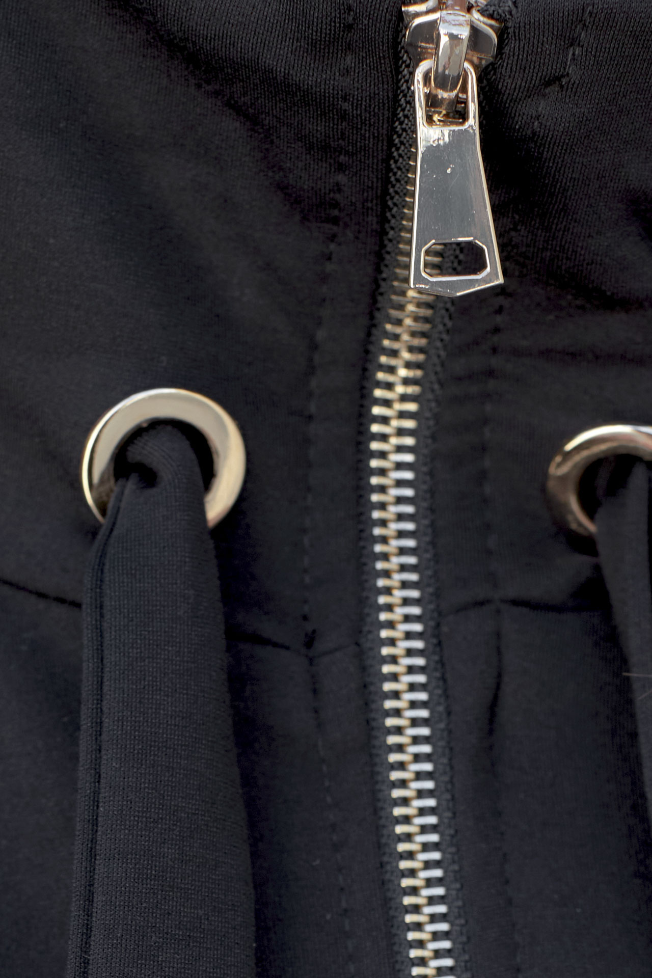 Rozpinana bluza z suwakiem czarna