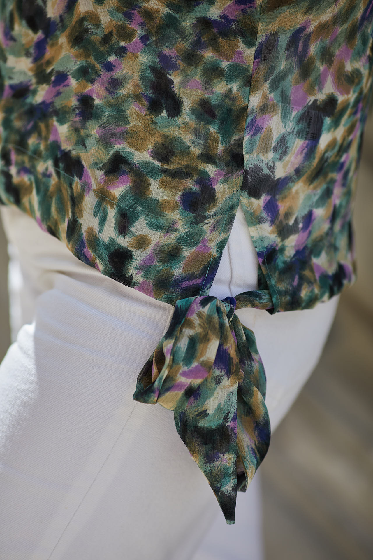 Chiffon blouse with decorative green print