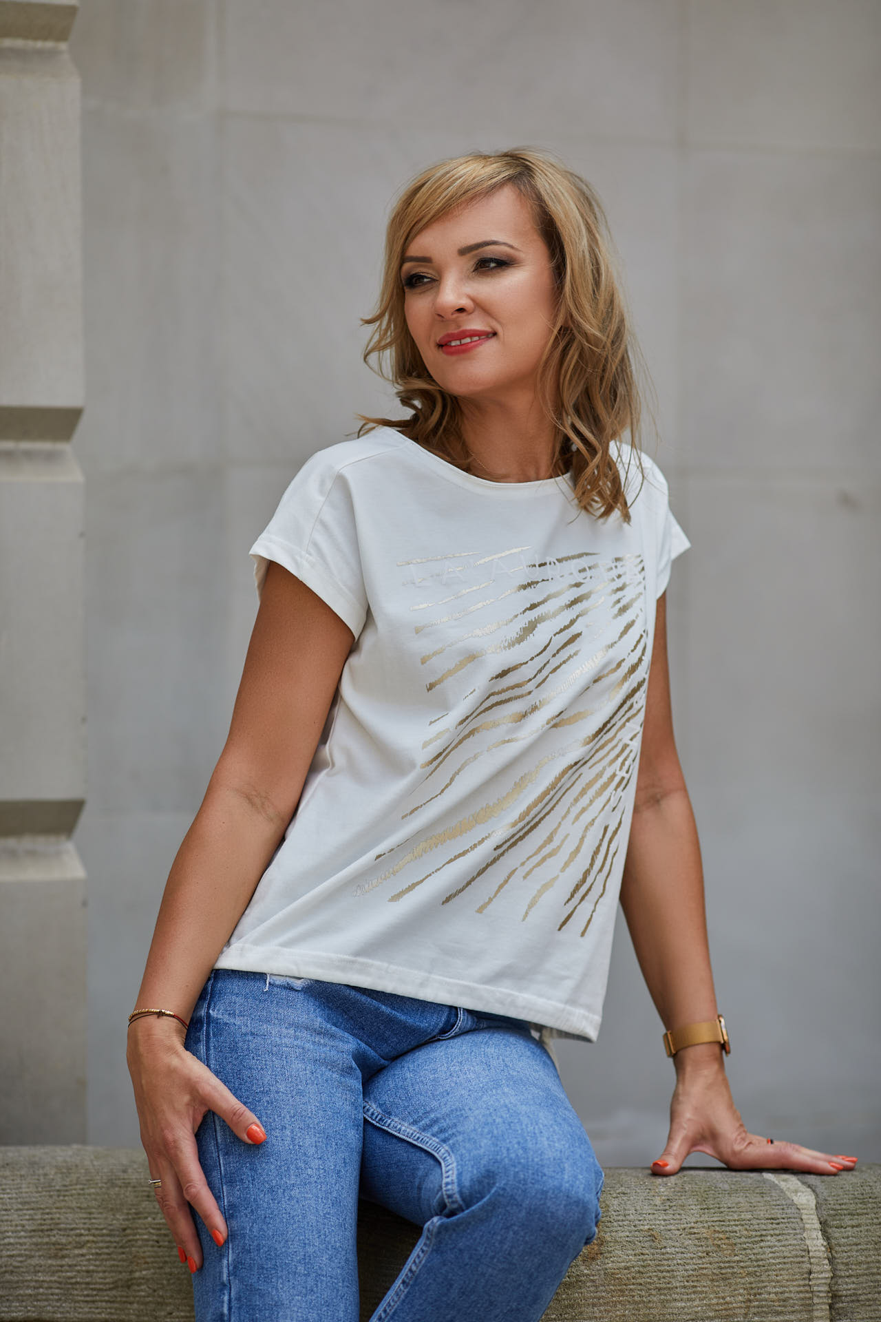 Cotton blouse with a decorative print